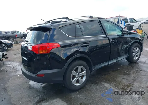 2015 Toyota Rav4 Xle z USA, uszkodzony, nr VIN 2T3WFREV5FW189816